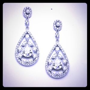 Mariell Earrings